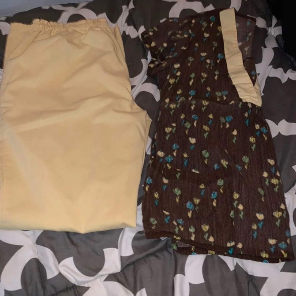 Set of scrubs